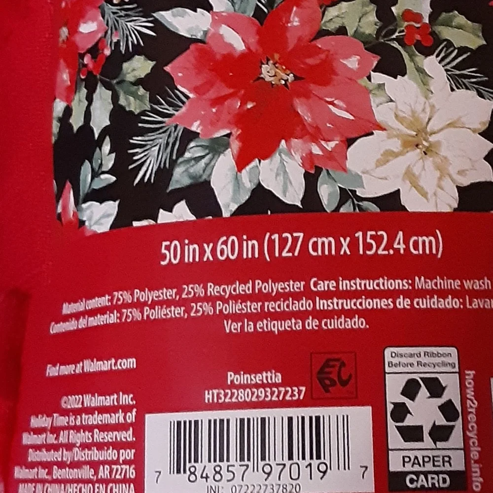 Poinsettia Super Soft Plush Throw